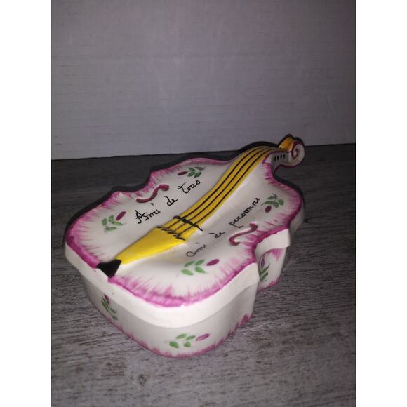 Ami de Tous Ami de Personne Friend Pink Accented PV Trinket Box Made in England - Picture 1 of 7